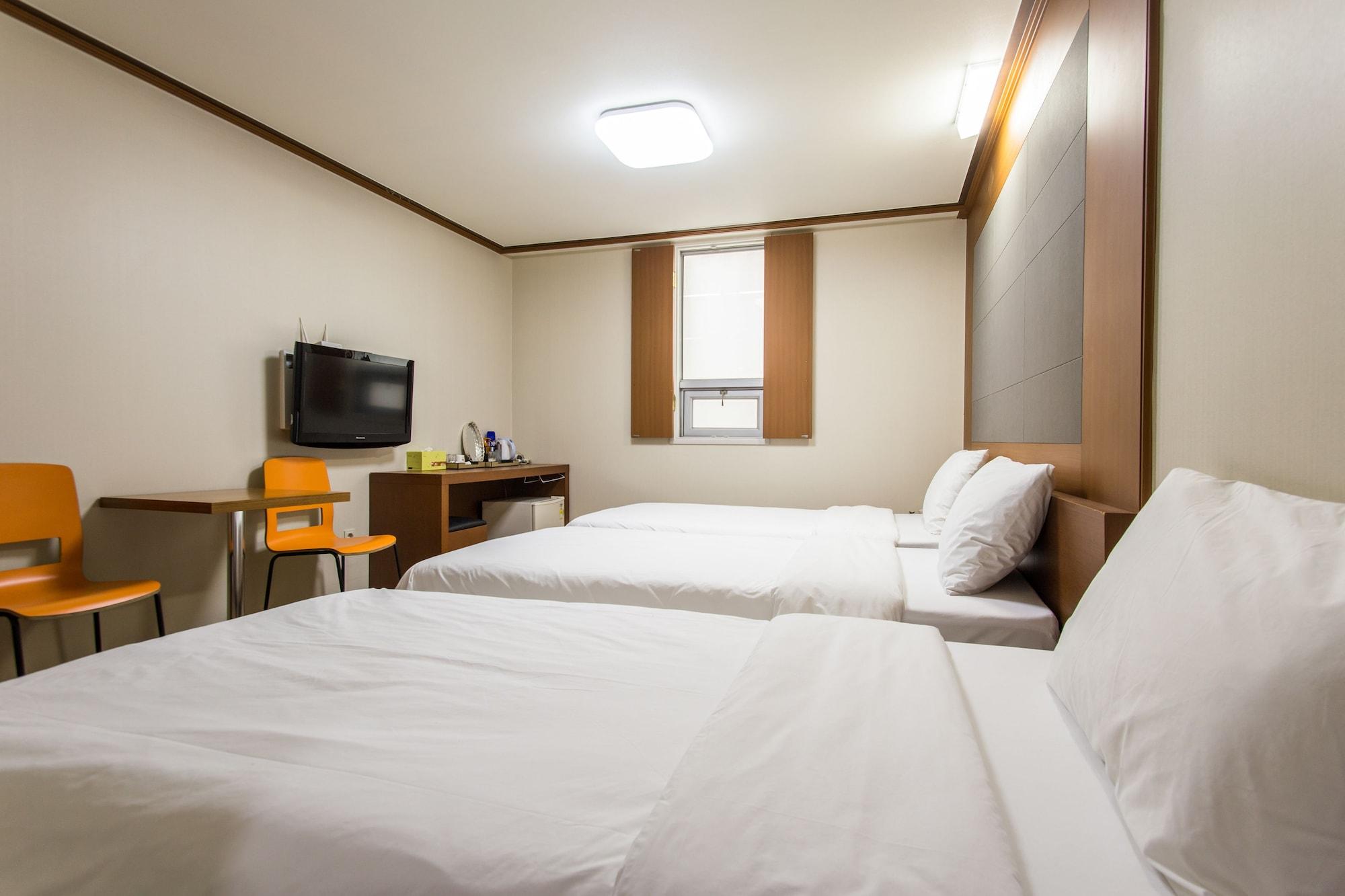 Airtel Hotel
