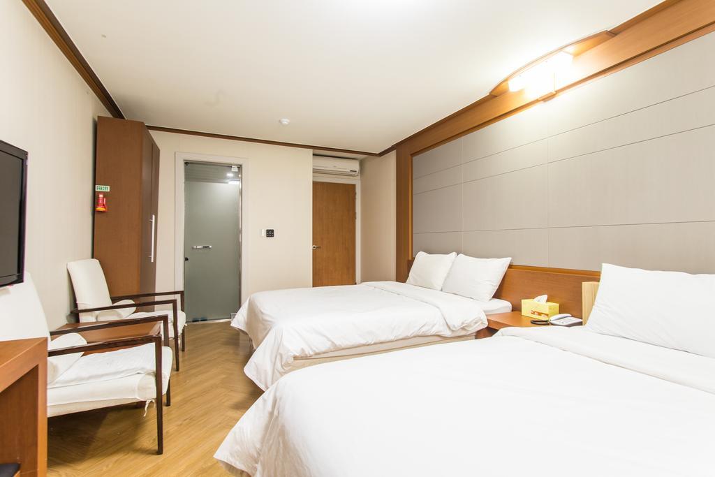 Airtel Hotel 3*